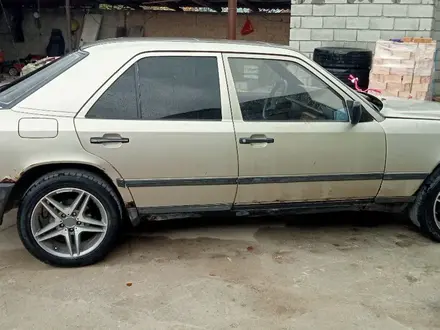 Mercedes-Benz E 260 1988 года за 800 000 тг. в Жаркент – фото 3