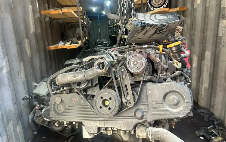 Subaru двигатель Оригинальный японский двигатель за 300 000 тг. в Алматы
