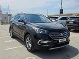 Hyundai Santa Fe 2017 годаүшін5 700 000 тг. в Алматы – фото 3