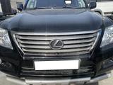 Решетка радиатора Lexus LX570 за 48 000 тг. в Костанай – фото 2