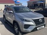 Toyota Fortuner 2022 года за 19 900 000 тг. в Астана – фото 2