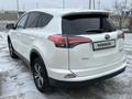 Toyota RAV4 2017 года за 11 400 000 тг. в Атырау – фото 4