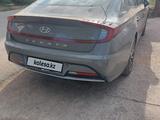 Hyundai Sonata 2021 годаfor12 500 000 тг. в Уральск – фото 2