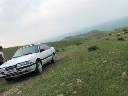 Mazda 626 1988 года за 600 000 тг. в Мерке – фото 2