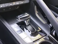Hyundai Elantra, 2025
