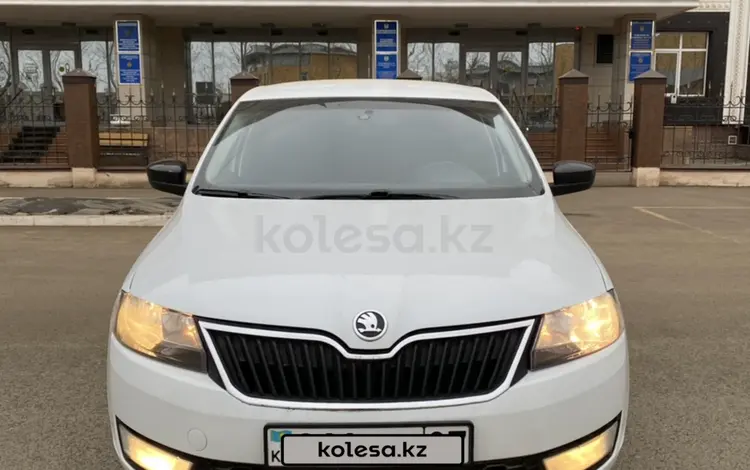 Skoda Rapid 2015 годаfor5 100 000 тг. в Уральск