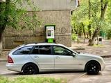 Mercedes-Benz C 220 2002 года за 2 800 000 тг. в Алматы – фото 2