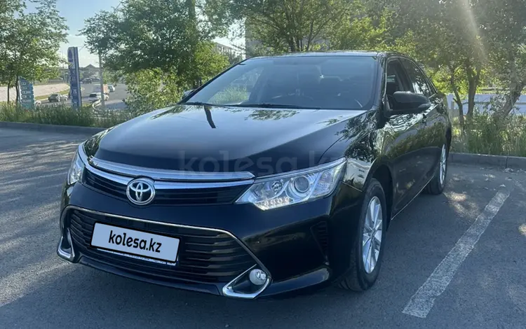 Toyota Camry 2017 года за 13 500 000 тг. в Семей