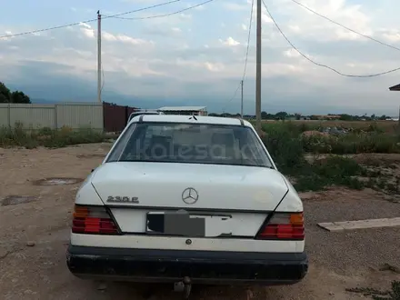 Mercedes-Benz E 230 1986 года за 700 000 тг. в Алматы – фото 3