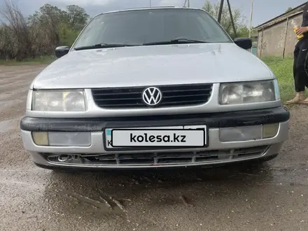 Volkswagen Passat 1995 года за 1 350 000 тг. в Шу