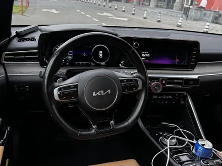 Kia K5 2021 года за 12 200 000 тг. в Алматы – фото 4