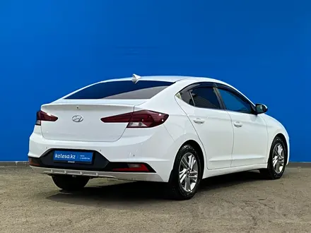 Hyundai Elantra 2019 года за 8 420 000 тг. в Алматы – фото 3