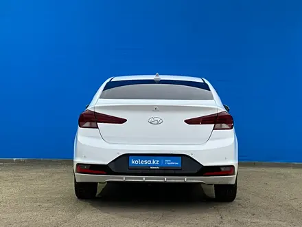 Hyundai Elantra 2019 года за 8 420 000 тг. в Алматы – фото 4