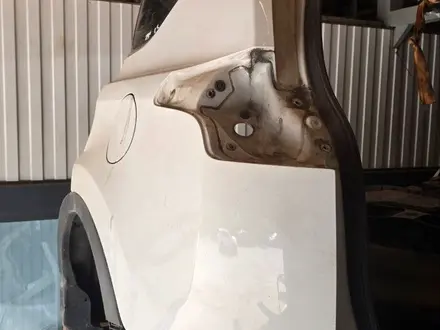 Крыло заднее на Toyota Rav4 2012-2019 за 300 000 тг. в Атырау