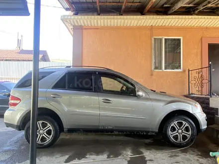 Mercedes-Benz ML 500 2006 года за 4 200 000 тг. в Талгар – фото 5