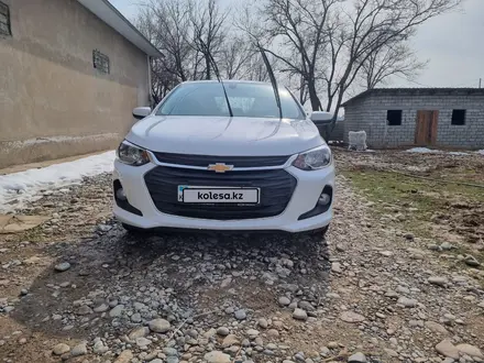 Chevrolet Onix 2023 года за 6 500 000 тг. в Шымкент – фото 2