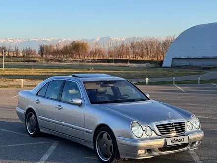 Mercedes-Benz E 320 2001 года за 8 700 000 тг. в Шымкент