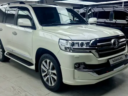 Toyota Land Cruiser 2019 года за 38 000 000 тг. в Алматы