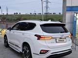 Hyundai Santa Fe 2019 года за 14 000 000 тг. в Шымкент