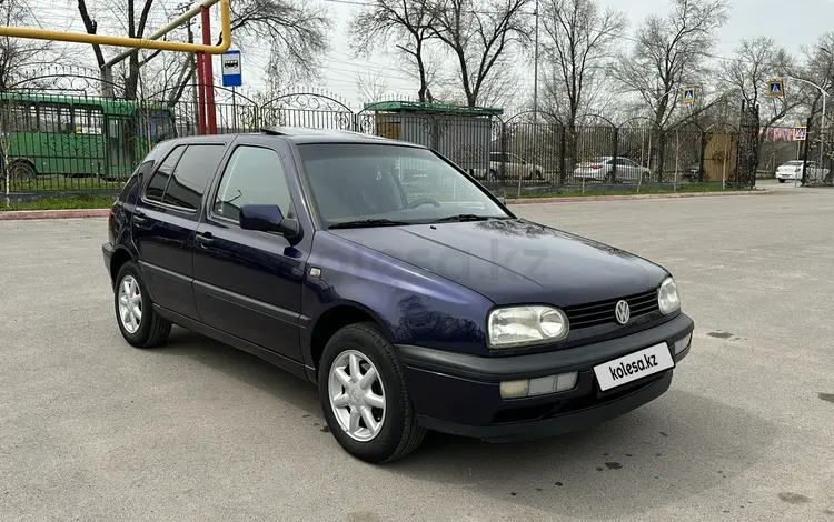 Volkswagen Golf 1995 годаүшін2 600 000 тг. в Алматы