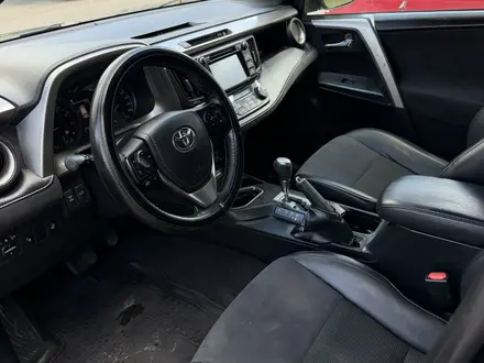 Toyota RAV4 2018 года за 8 850 000 тг. в Астана – фото 13