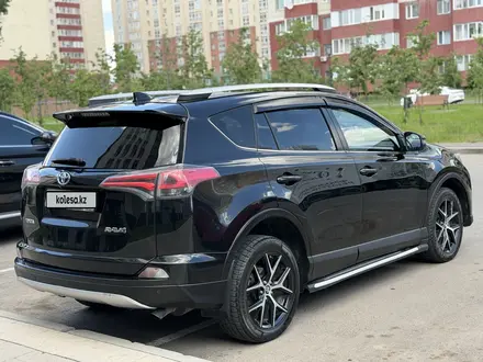 Toyota RAV4 2018 года за 8 850 000 тг. в Астана – фото 4