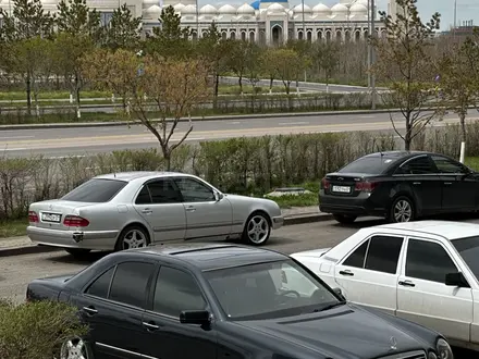 Mercedes-Benz E 430 1998 года за 2 750 000 тг. в Астана – фото 11