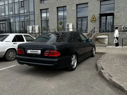 Mercedes-Benz E 430 1998 года за 2 750 000 тг. в Астана – фото 6