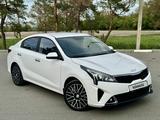 Kia Rio 2022 года за 8 400 000 тг. в Астана