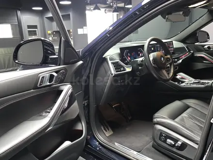 BMW X6 XDrive 40i 2023 года за 44 000 000 тг. в Алматы – фото 8