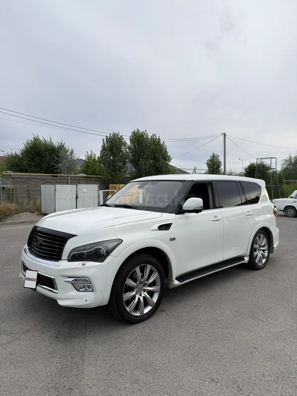 Infiniti QX80, 2014