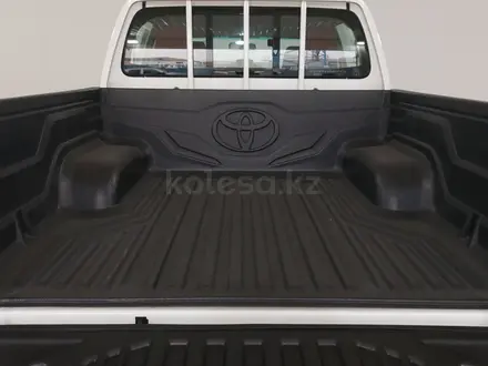 Toyota Hilux 2025 года за 26 250 000 тг. в Шымкент – фото 10