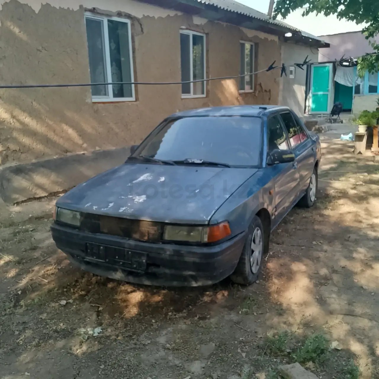 Mazda 323, 1989
