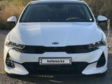 Kia K5 2025 года за 12 200 000 тг. в Караганда