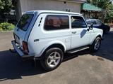 ВАЗ (Lada) Lada 2121 1999 годаүшін2 600 000 тг. в Каргалы – фото 5