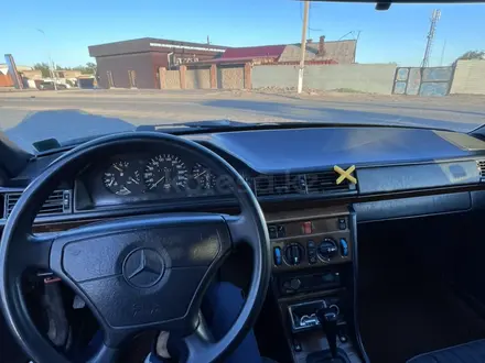Mercedes-Benz E 280 1992 года за 1 400 000 тг. в Караганда – фото 7