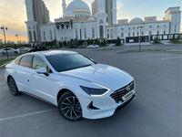 Hyundai Sonata 2021 года за 13 350 000 тг. в Астана