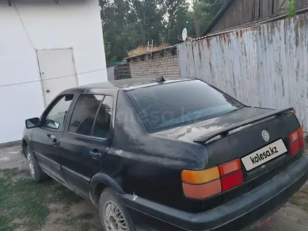 Volkswagen Vento 1993 года за 700 000 тг. в Аягоз – фото 3