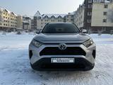 Toyota RAV4 2019 года за 14 200 000 тг. в Усть-Каменогорск