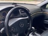 Mercedes-Benz E 320 2004 годаfor6 000 000 тг. в Актобе – фото 4