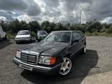 Mercedes-Benz E 230 1993 года за 2 100 000 тг. в Астана – фото 4
