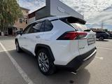Toyota RAV4 2020 годаүшін13 800 000 тг. в Уральск – фото 4