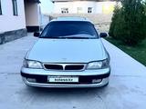 Toyota Carina E 1996 года за 2 350 000 тг. в Туркестан – фото 2