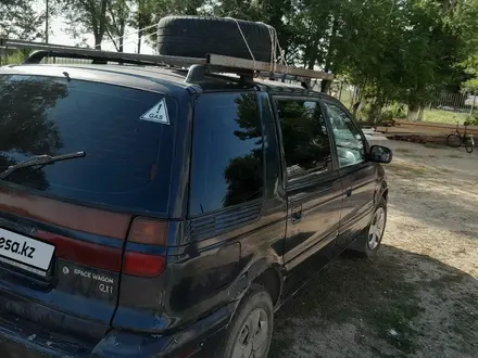 Mitsubishi Space Wagon 1995 года за 1 000 000 тг. в Актобе