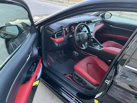 Toyota Camry 2019 года за 10 000 000 тг. в Актау – фото 3