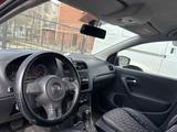 Volkswagen Polo 2011 года за 3 000 000 тг. в Атырау – фото 5