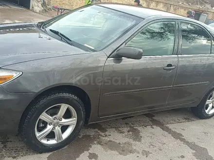 Toyota Camry 2003 года за 4 900 000 тг. в Алматы – фото 3