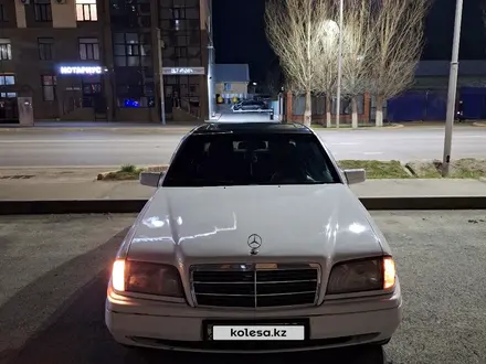 Mercedes-Benz C 180 1995 года за 1 500 000 тг. в Кокшетау – фото 2