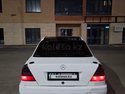 Mercedes-Benz C 180 1995 года за 1 500 000 тг. в Кокшетау – фото 4