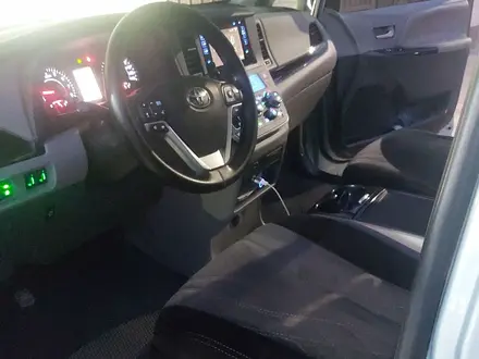 Toyota Sienna 2019 года за 19 500 000 тг. в Шымкент – фото 11